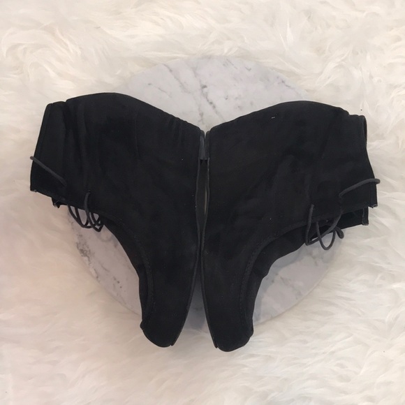 Black Hidden Wedge Chic Booties - Picture 6 of 8